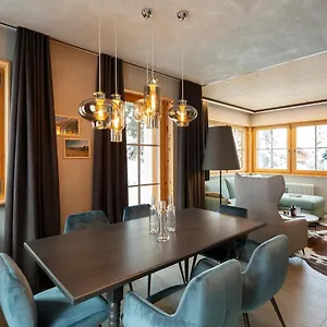 https://chalet-cirmolo.it-lombardy.com