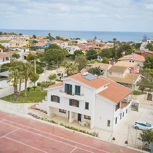 https://la-villa-delle-spezie-marzamemi.sicilyhotelsitaly.net