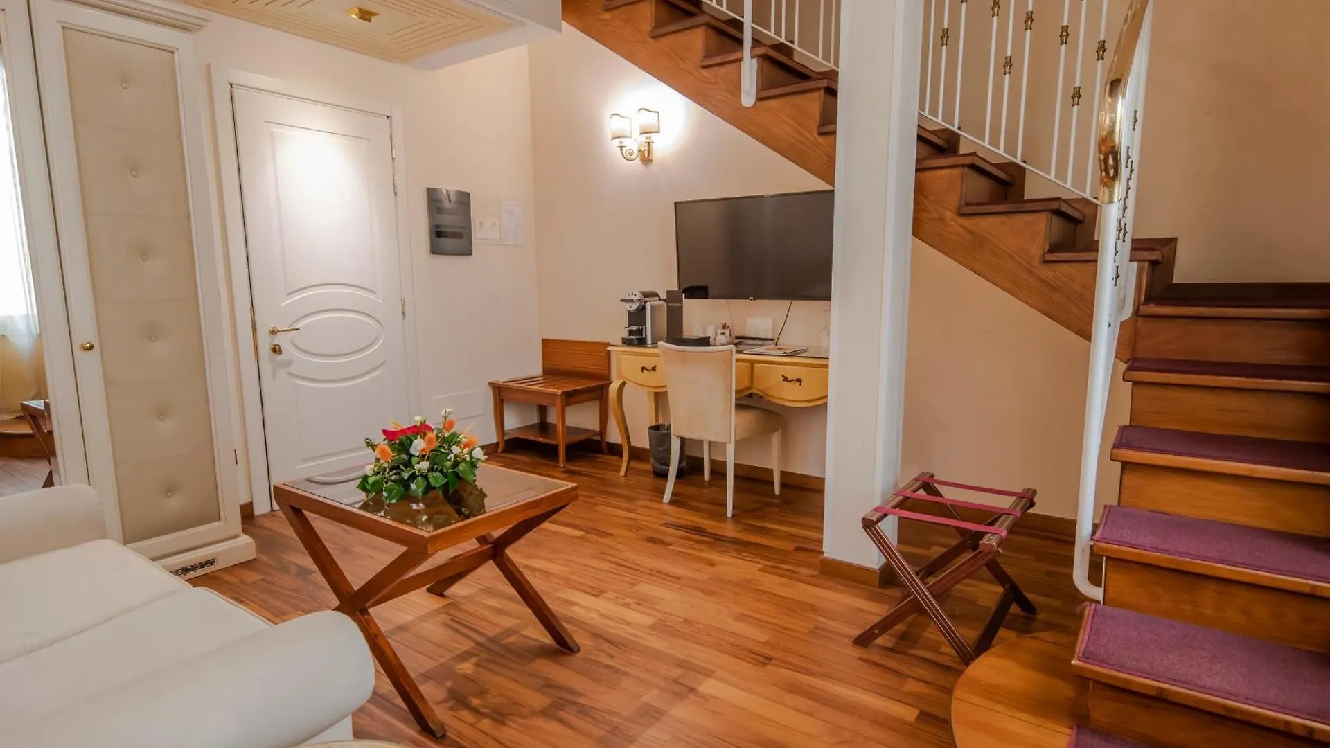 Golden Tower Hotel&Spa Firenze 5*,  Italien