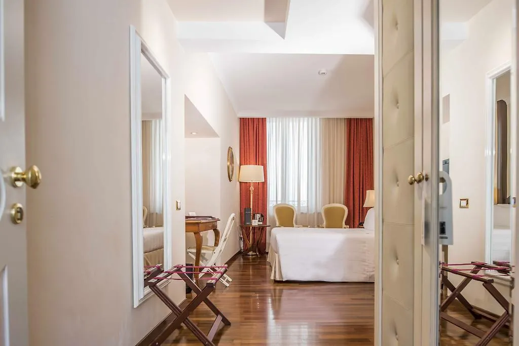 Golden Tower Hotel & Spa Firenze 5*,  Italia